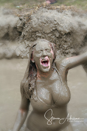 A refreshing mud bath at SGP